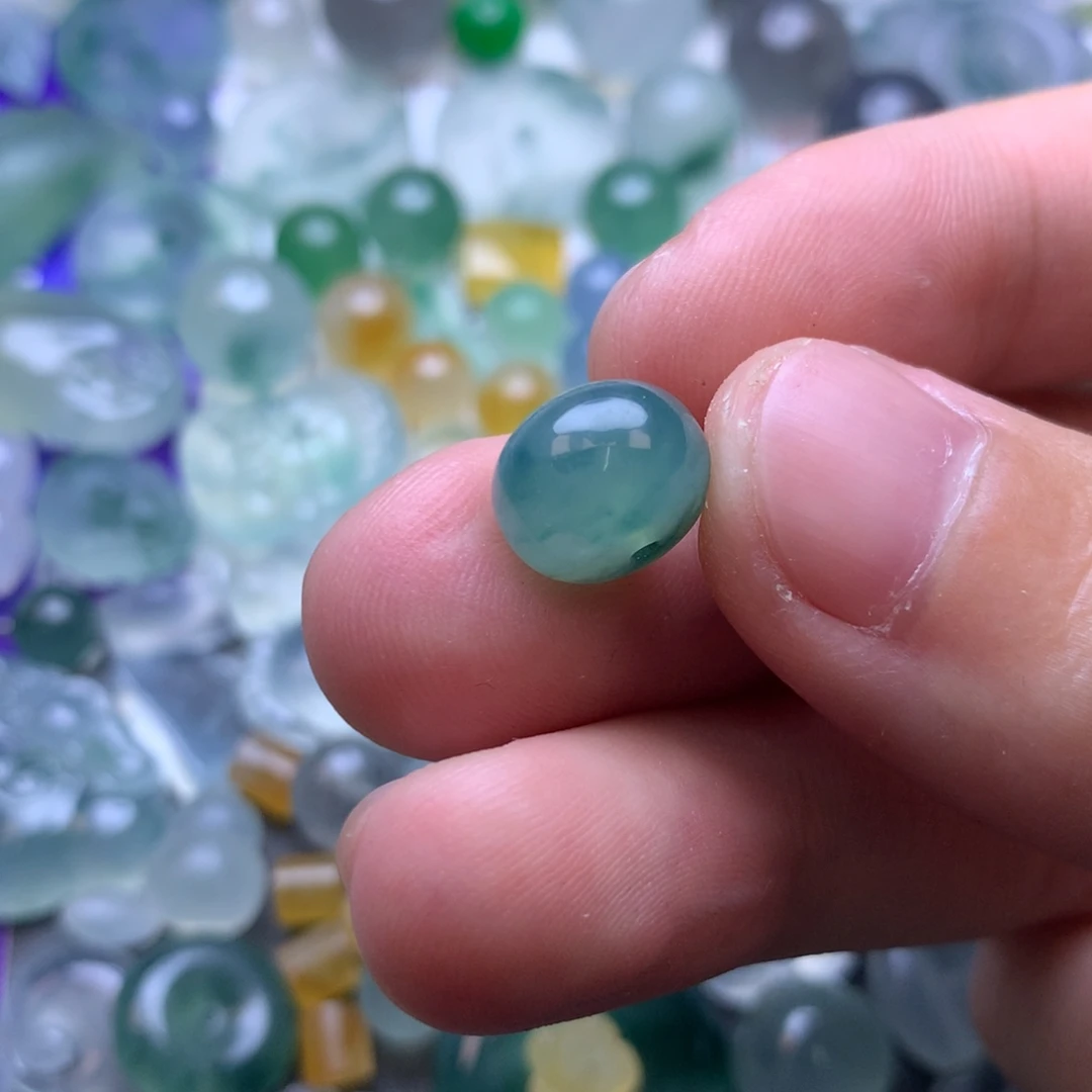 ღ***雪定制翡翠未镶嵌挂件