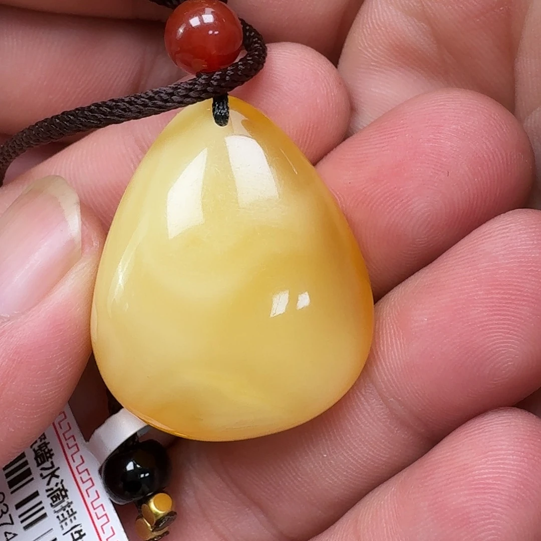 未镶嵌琥珀珠宝奇石