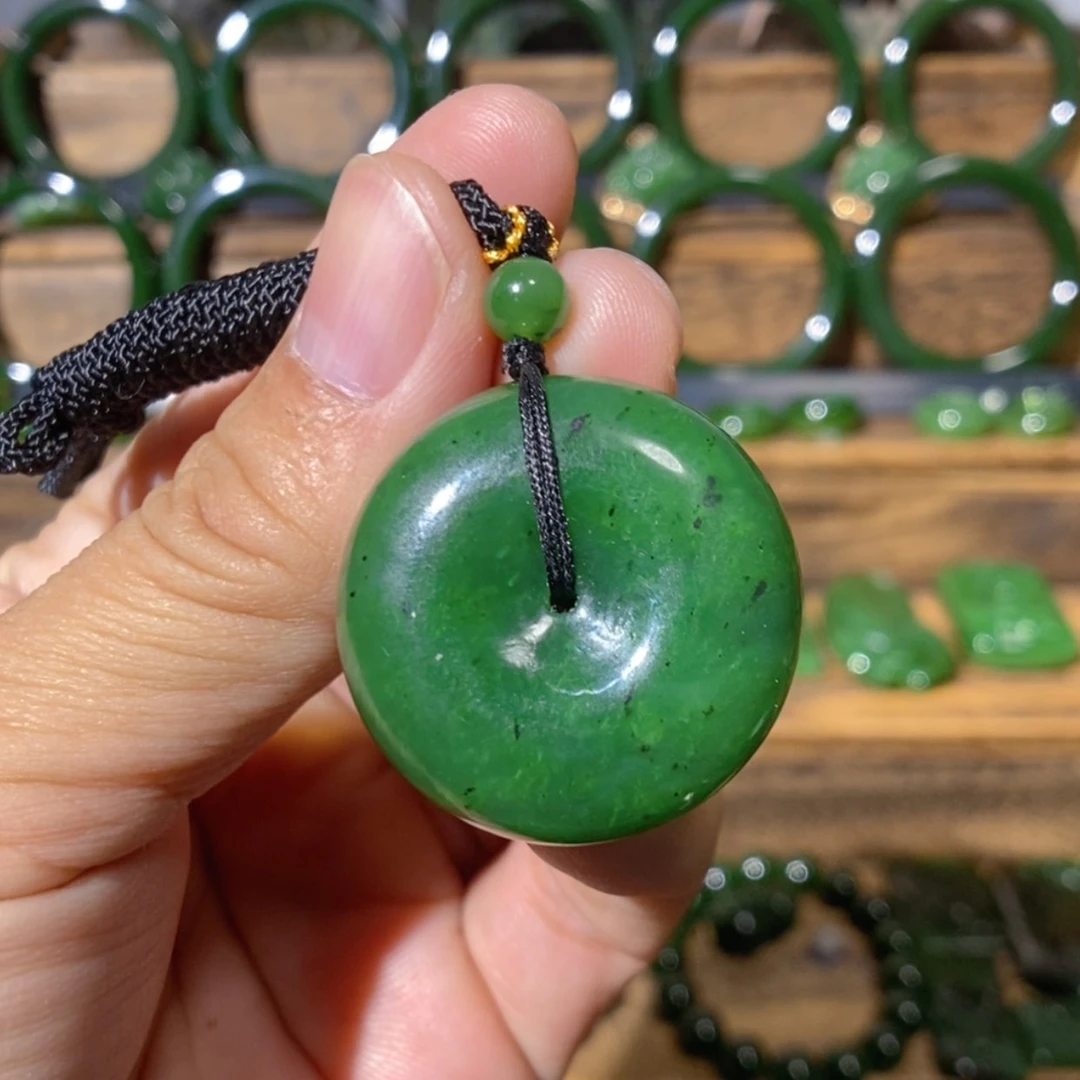 【闪购商品】吊坠(不含链)未镶嵌和田玉加拿大碧玉平安扣 30