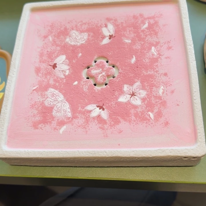 紫砂茶壶紫砂的手工制作工艺也很