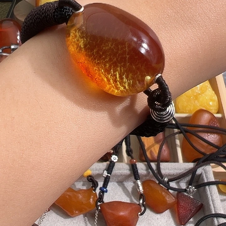 未镶嵌琥珀裸石亦*~我