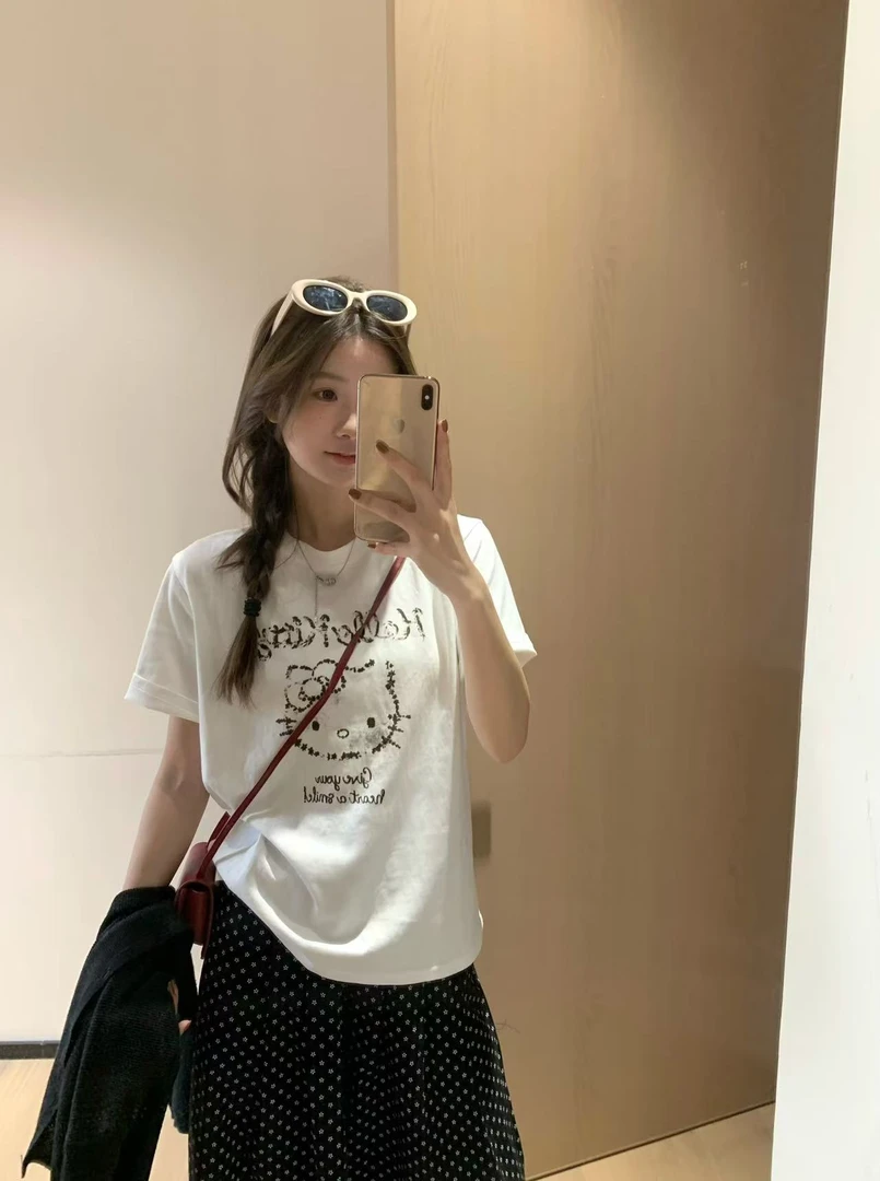 韩11减龄卡通HelloKitty印花圆领T恤女休闲百搭宽松显瘦正肩上衣