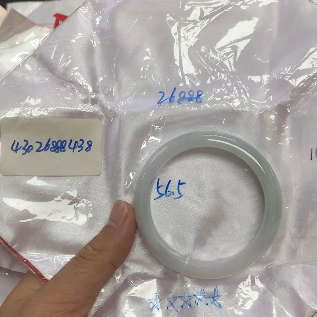 翡翠未镶嵌手镯56.5