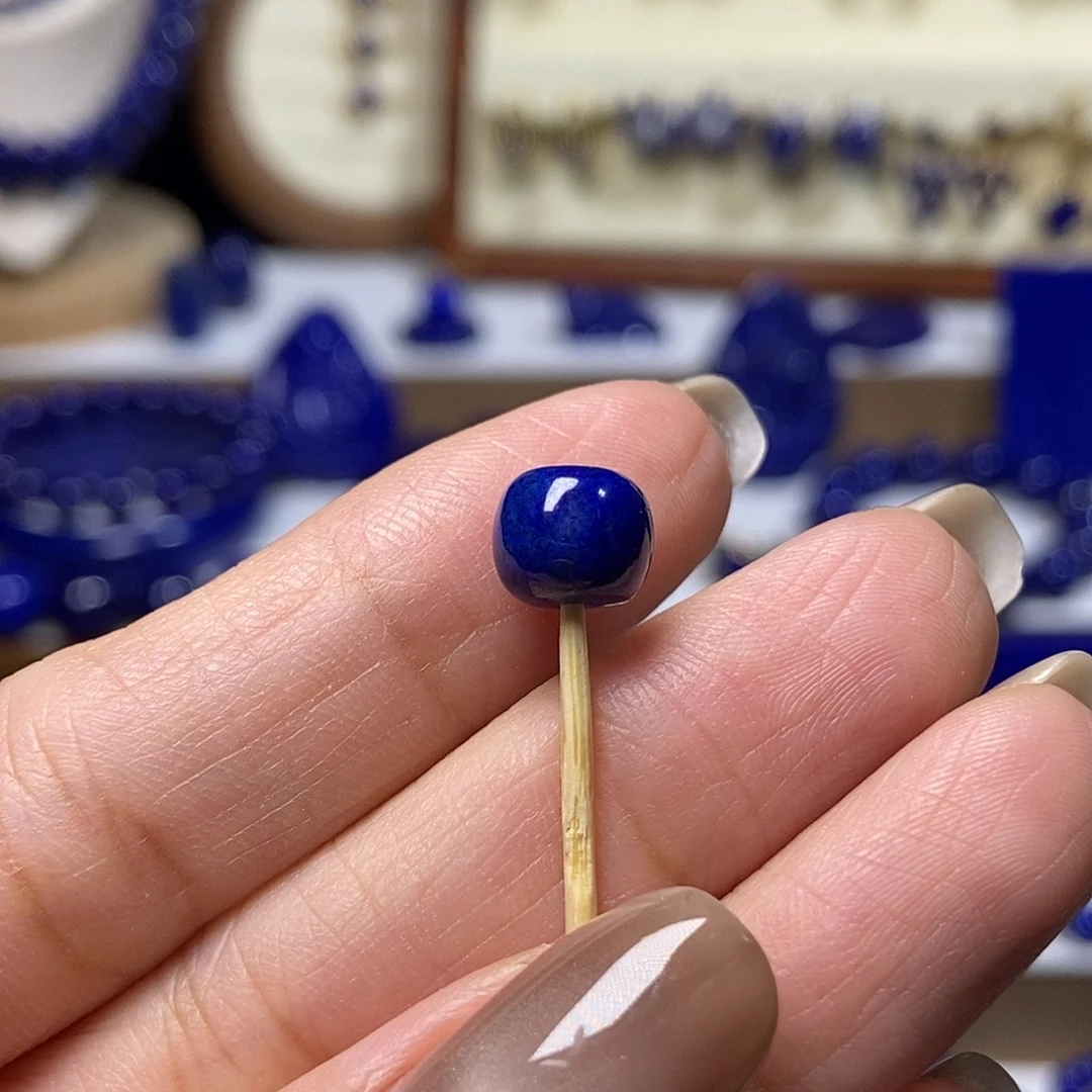 原***色青金石未镶嵌老型单珠微瑕8mm