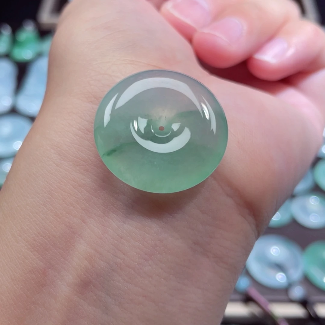 颈饰未镶嵌翡翠扣子