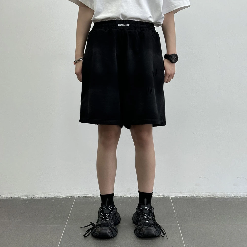 2025年夏季新款美式潮牌纯棉磨破渐变运动短裤宽松黑色男女DK1052