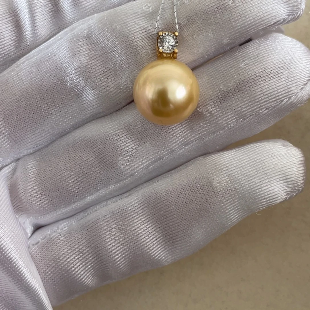 18K金镶嵌海水珍珠吊坠(不含链)12.5mm