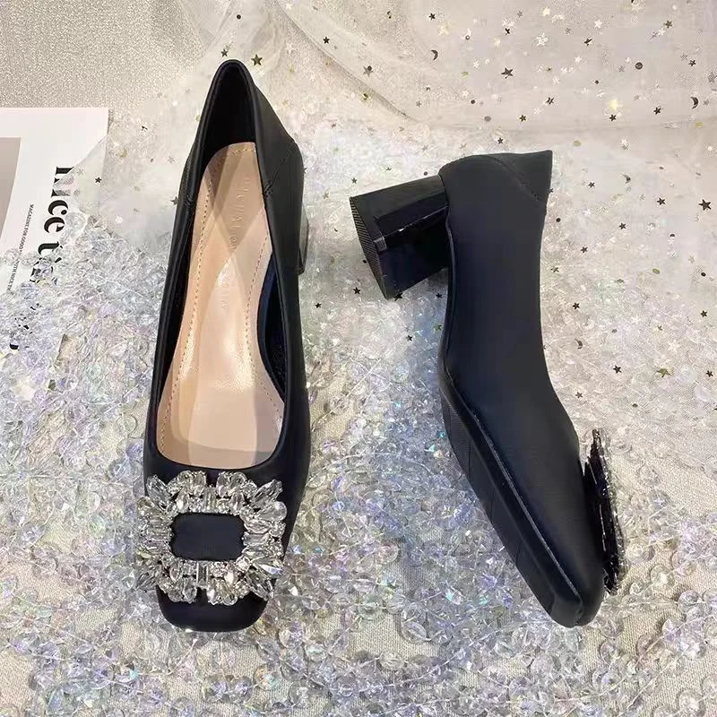 新款136-9黑色杏色WPQ区时尚潮流百搭平底单鞋舒适浅口软底