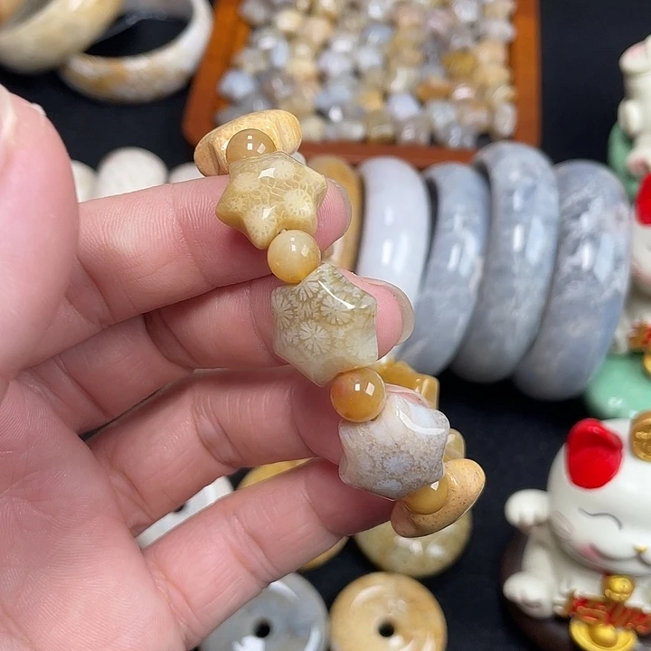 硅化珊瑚（珊瑚玉）未镶嵌手链