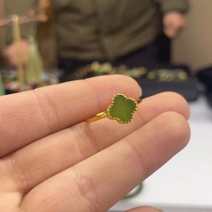 和田玉银S925镶嵌耳饰