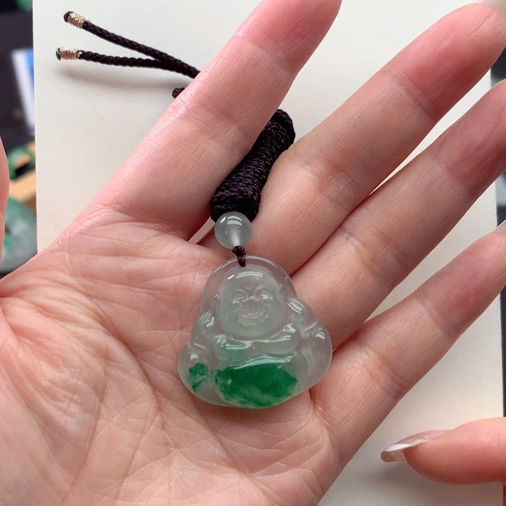 石英质玉未镶嵌颈饰