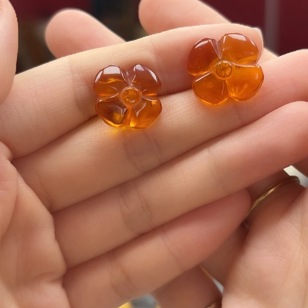 银S925镶嵌琥珀耳饰耳钉
