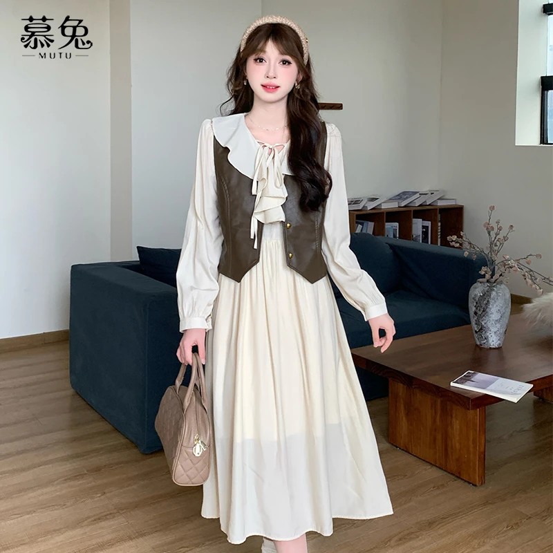 慕兔复古皮衣坎肩马甲背心女2024新款秋季长袖收腰连衣裙两件套装