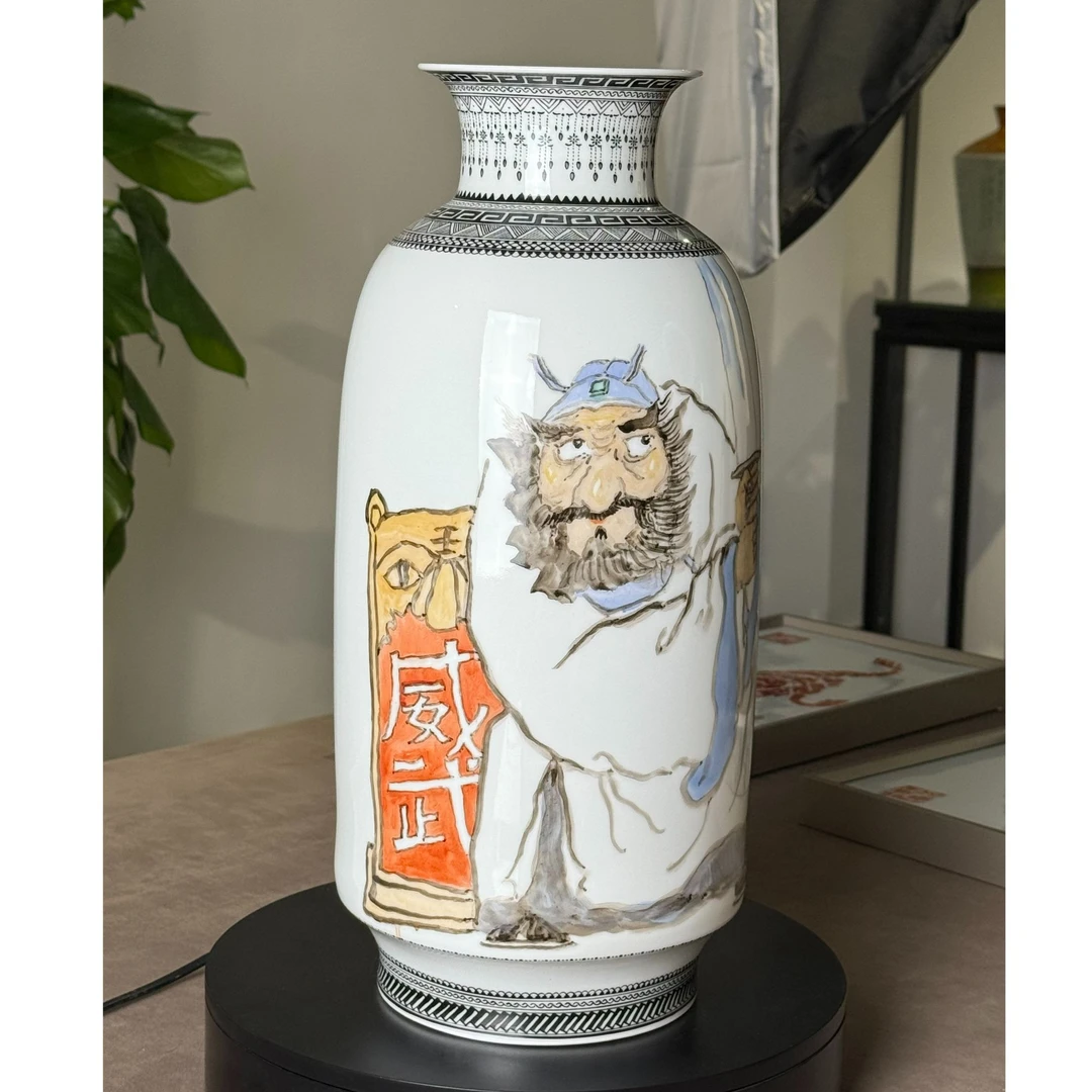 彭航《钟馗》陶瓷瓷瓶