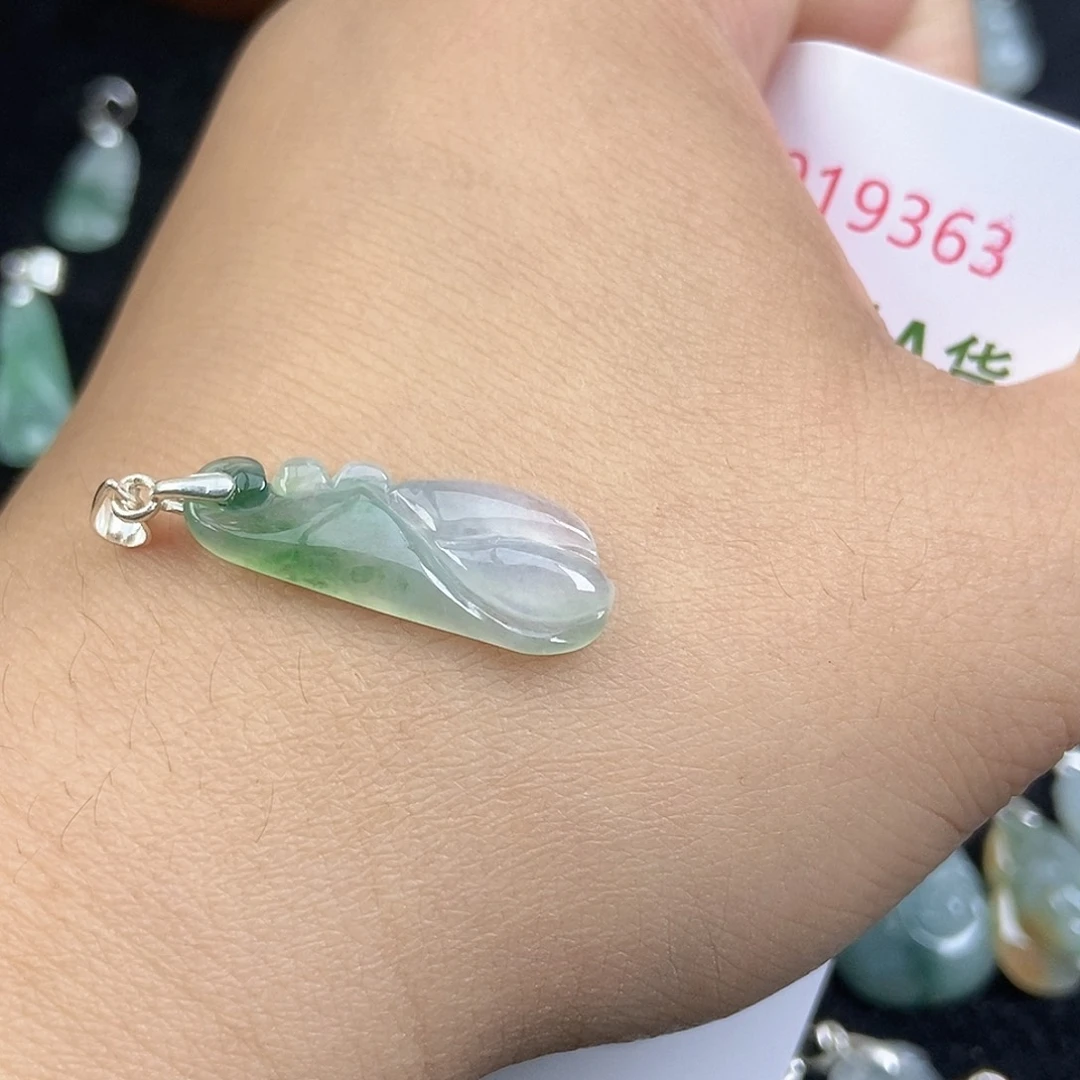 翡翠未镶嵌颈饰天然