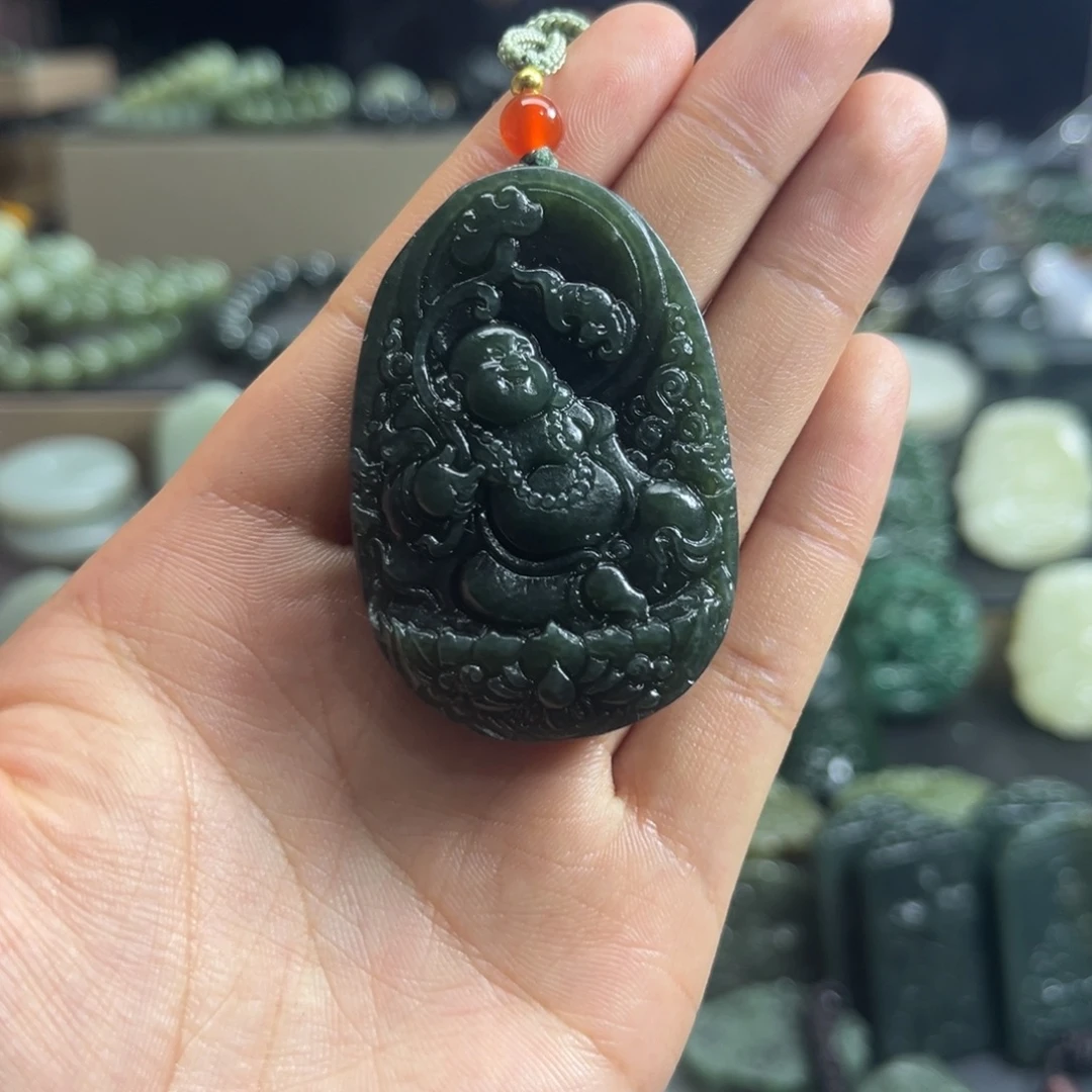 和田玉未镶嵌颈饰