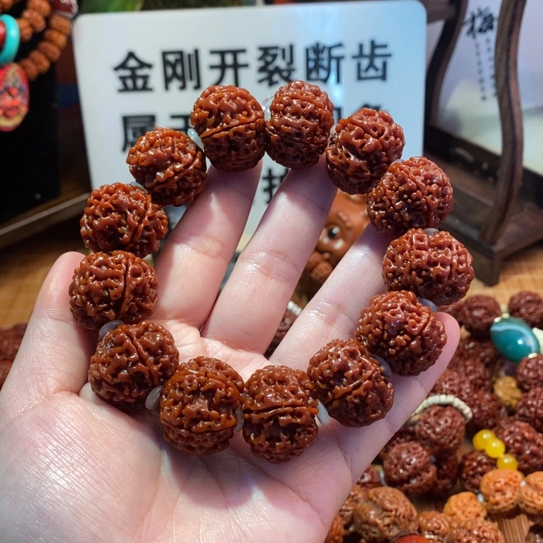 金刚菩提吊坠22236瓣素