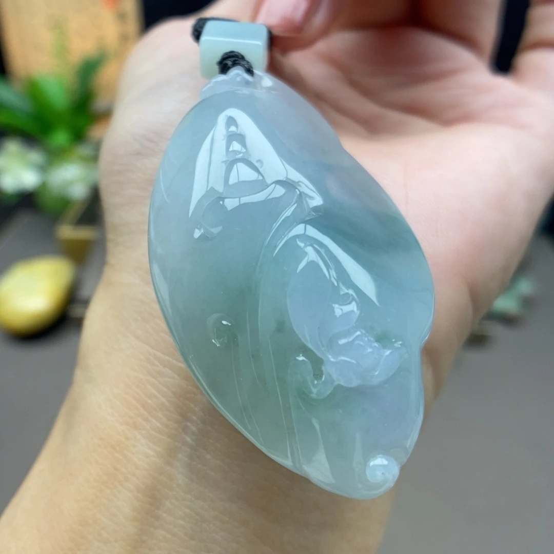 翡翠未镶嵌颈饰吊坠81