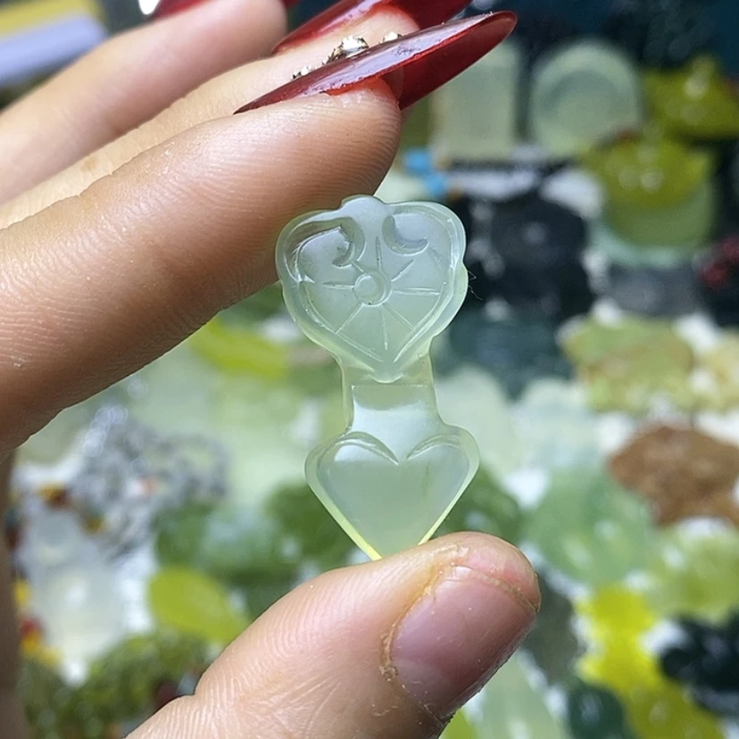 【闪购商品】蛇纹石玉颈饰未镶嵌