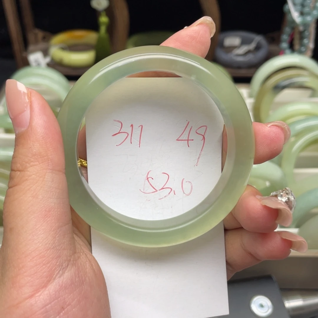 蛇纹石玉未镶嵌手镯土*