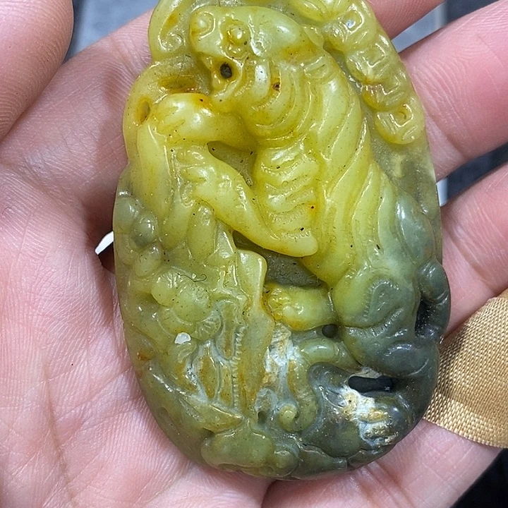 吊坠滴血莲花菩提