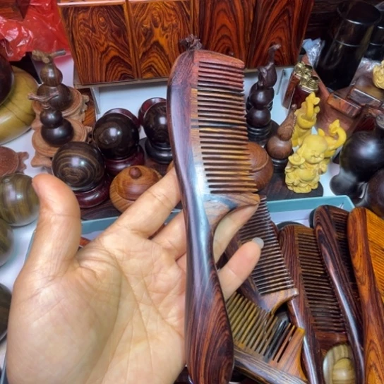 福***玉微奥黄檀瑕疵木梳