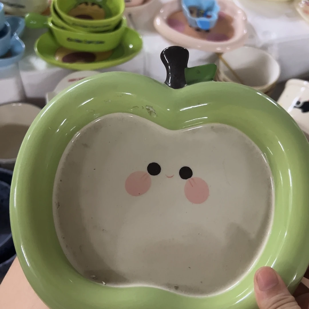 搪瓷微瑕绿苹果一个