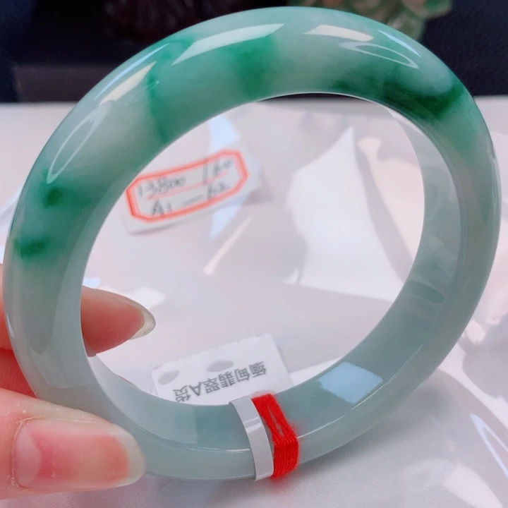 翡翠未镶嵌手镯60圈