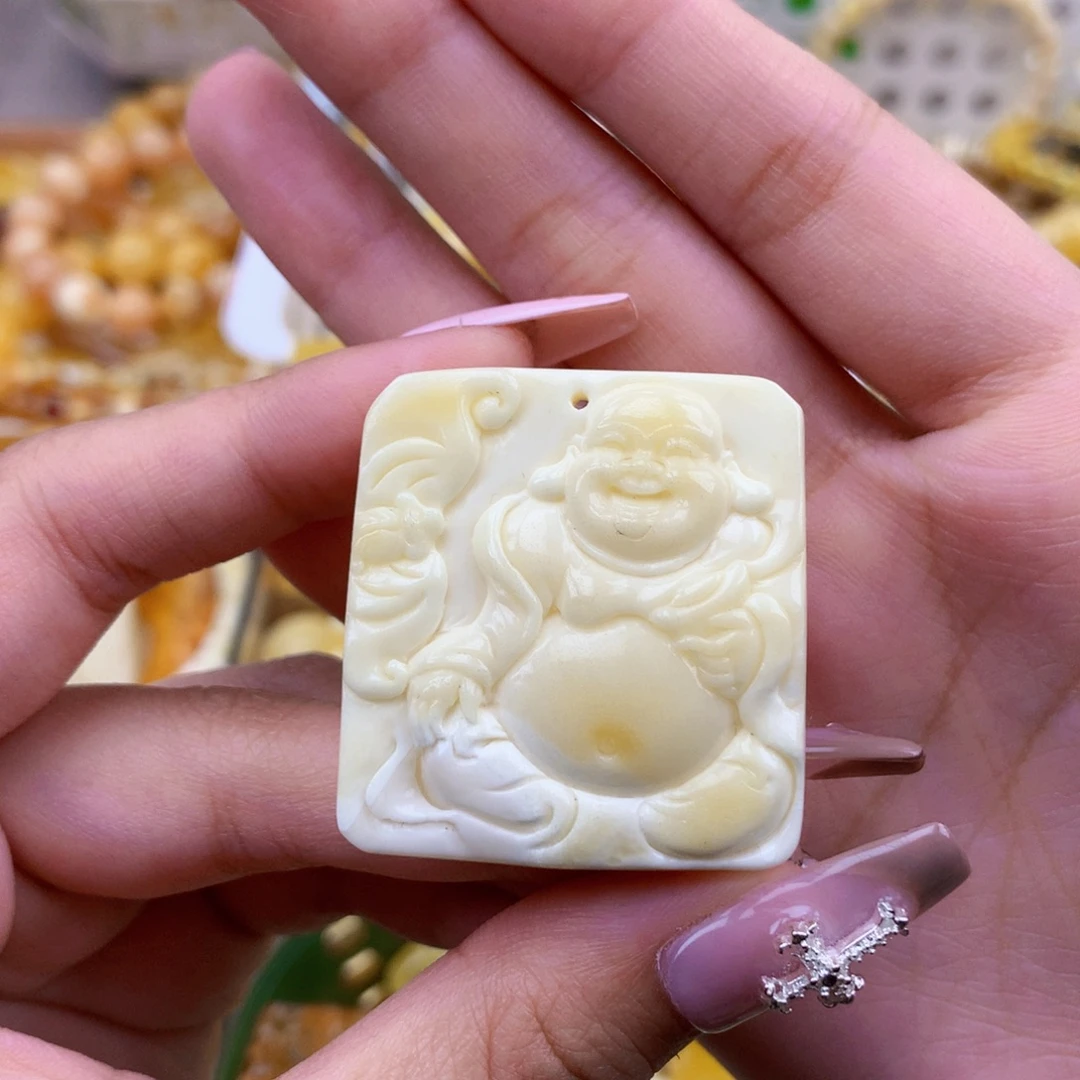 琥珀未镶嵌珠宝奇石38*35*8