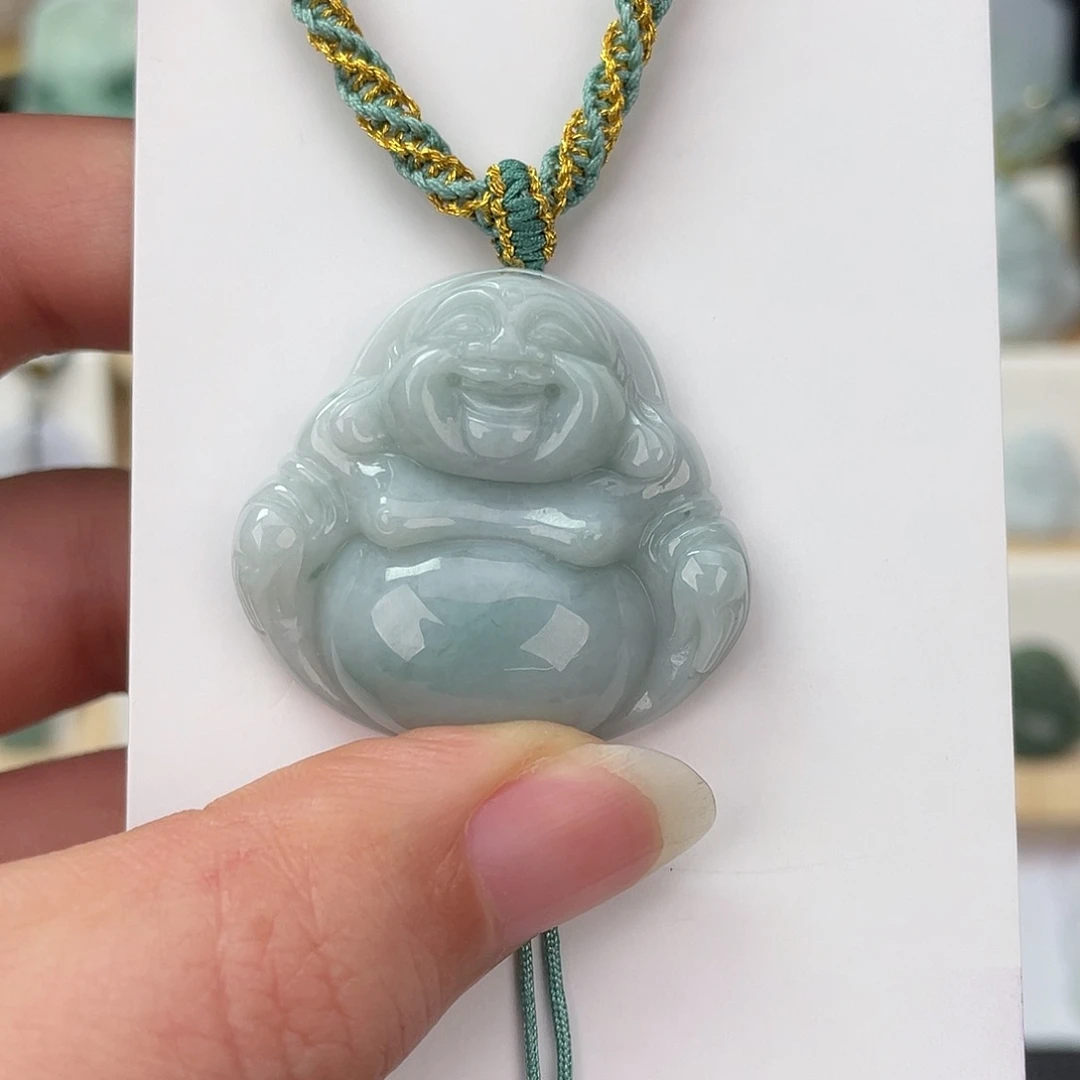 翡翠未镶嵌颈饰佛公