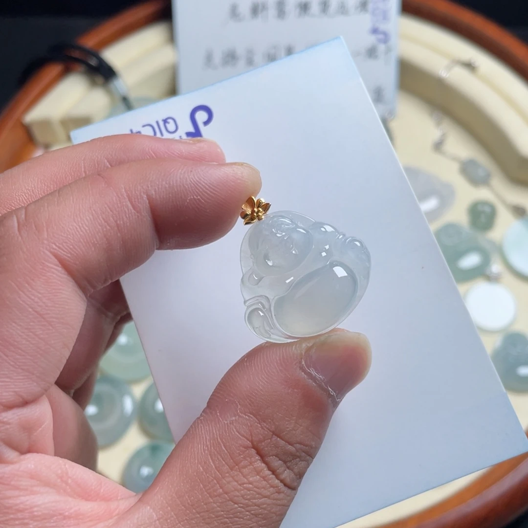 翡翠18K金镶嵌颈饰566788854567888