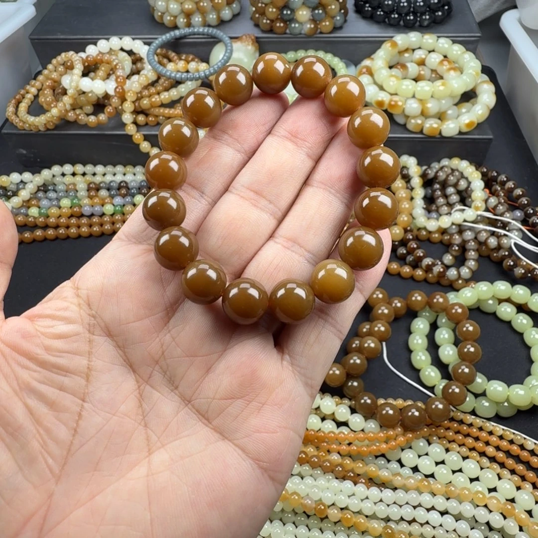 媛***里和田玉未镶嵌手链