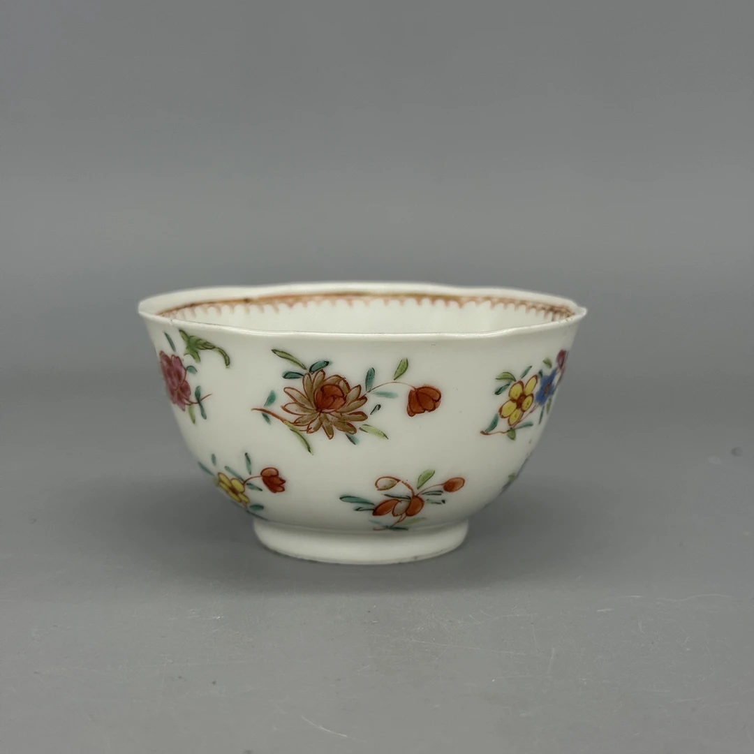 62510093*清乾隆粉彩花卉纹杯/瓷器六/江苏省文物总店/J