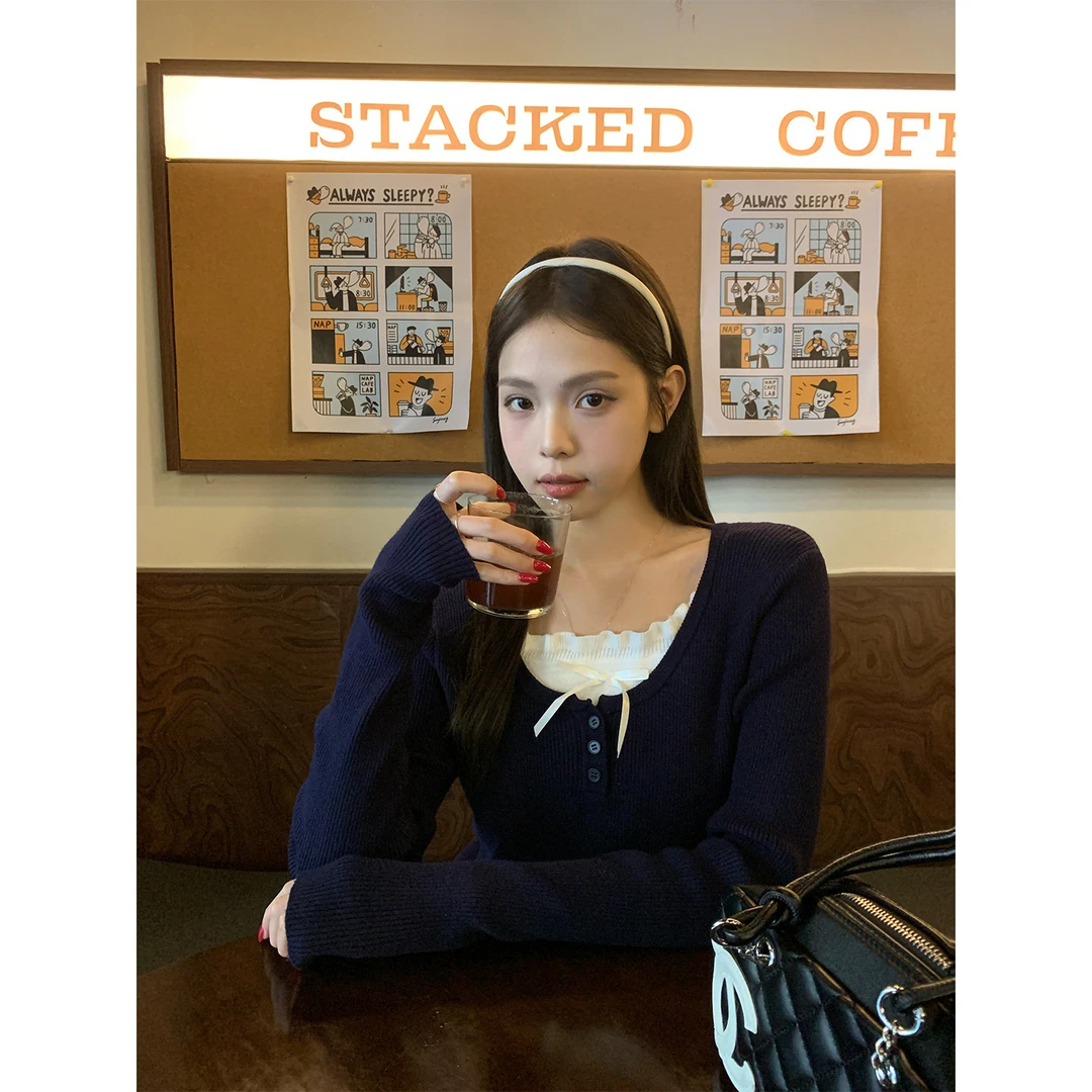 宋正恩1/4 10:00A【韩系柔甜感藏青撞白蝴蝶结修身针织衫】CC8820