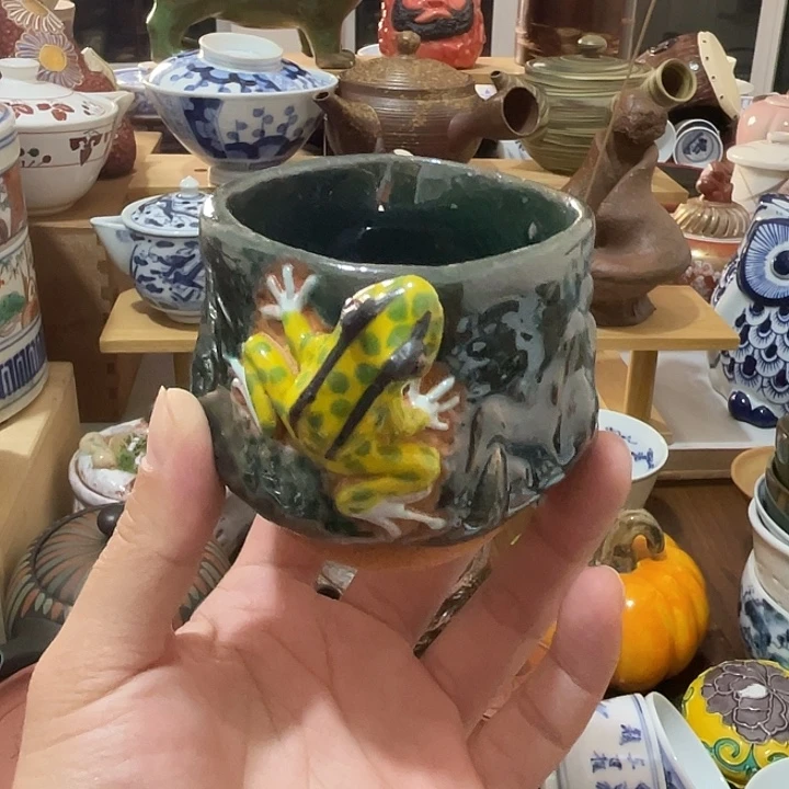 瓷片青蛙杯子好看的哦