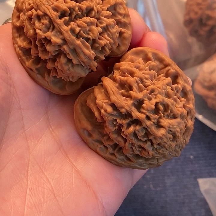 【闪购商品】文玩核桃吊坠H****.满天星