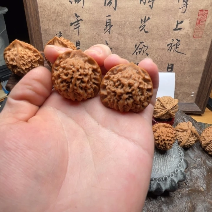 今日拍品077号拍品