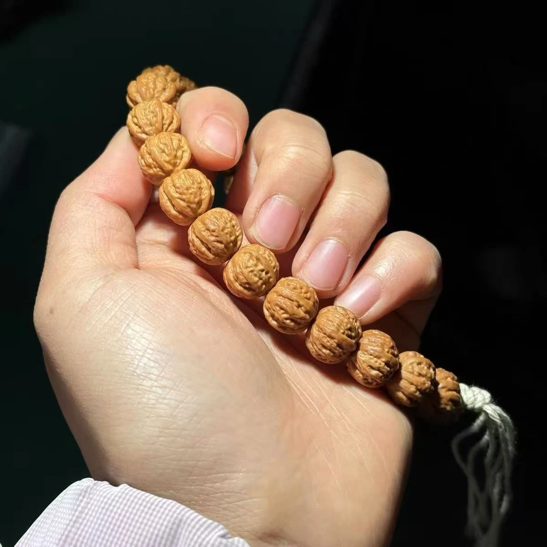 京八棱手持猴头核桃男女同款精工雕刻文玩手串