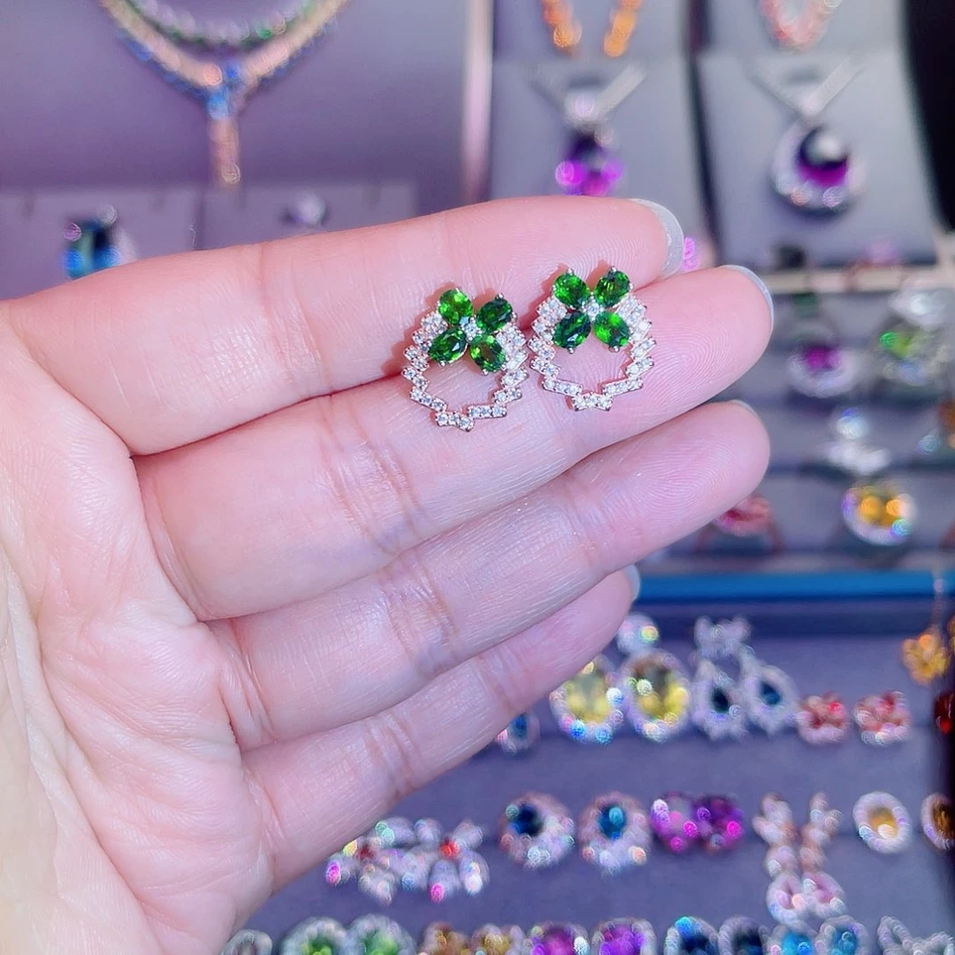 银S925镶嵌透辉石耳饰