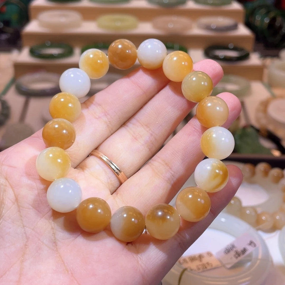 颈饰未镶嵌和田玉收藏级糖玉手串