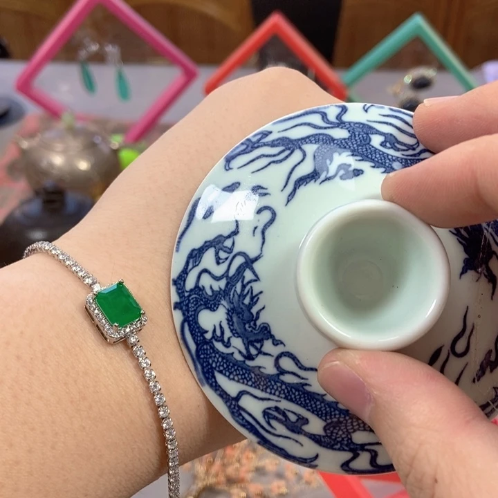 瓷片家家户户姐姐
