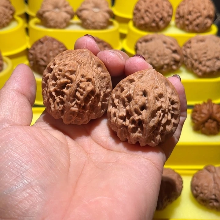 攰***吊坠桃核野牛全品