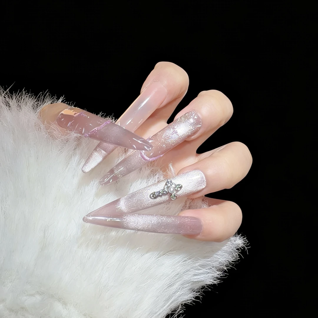 粉色圣光秋冬新款新年气质猫眼显白高级清冷百搭纯手工穿戴甲