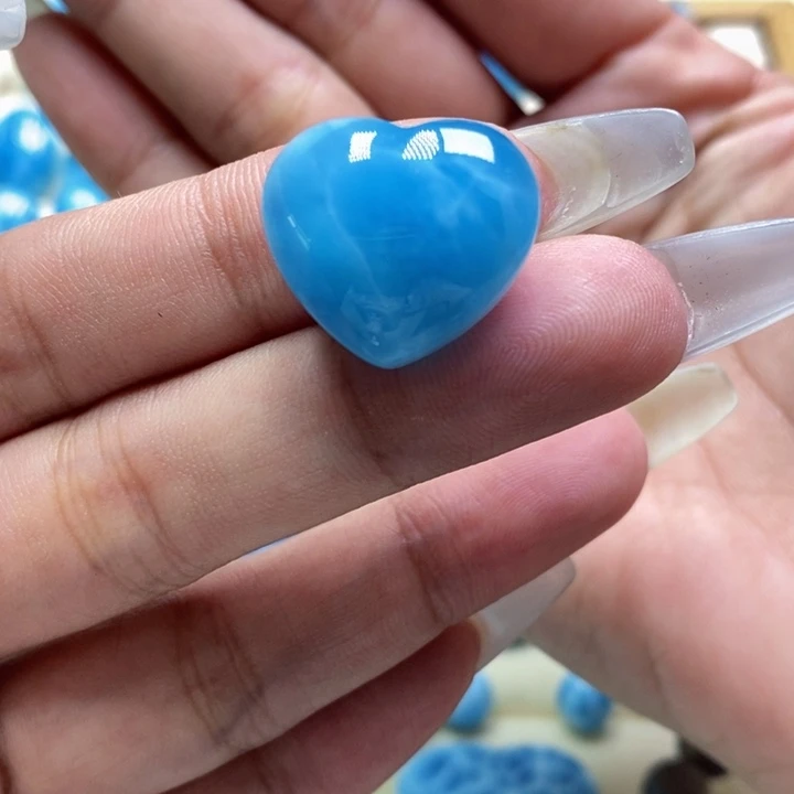 修***琳针钠钙石（海纹石）未镶嵌颈饰