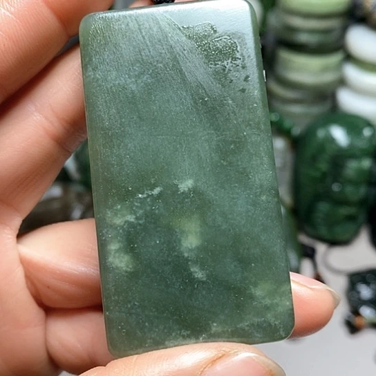 未镶嵌和田玉（糖玉）珠宝半成品