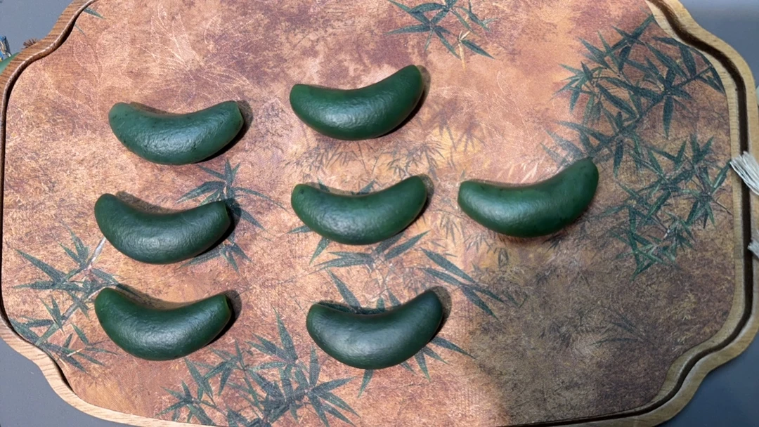 和田玉碧玉微笑男女皆可佩戴多样性发货拍一发一珠宝玉器