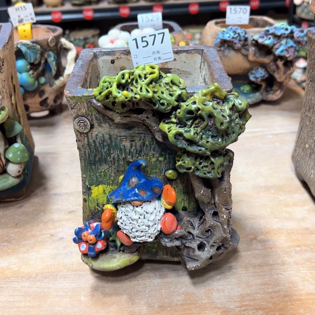 陶小****子1577 号，雨田花器