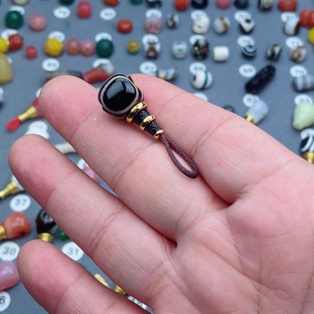 玛瑙/玉髓饰品未镶嵌詹*多