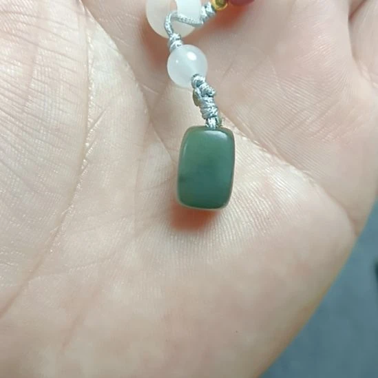 和田玉未镶嵌车挂