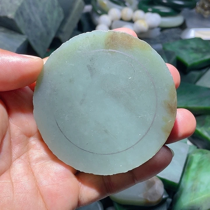 和田玉（糖玉）未镶嵌珠宝奇石